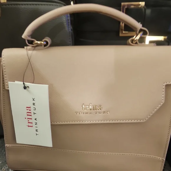 Get All Five Bags For The Price Of 2. Multiple Womens Bags For Price Of 2. - Picture 3 of 6